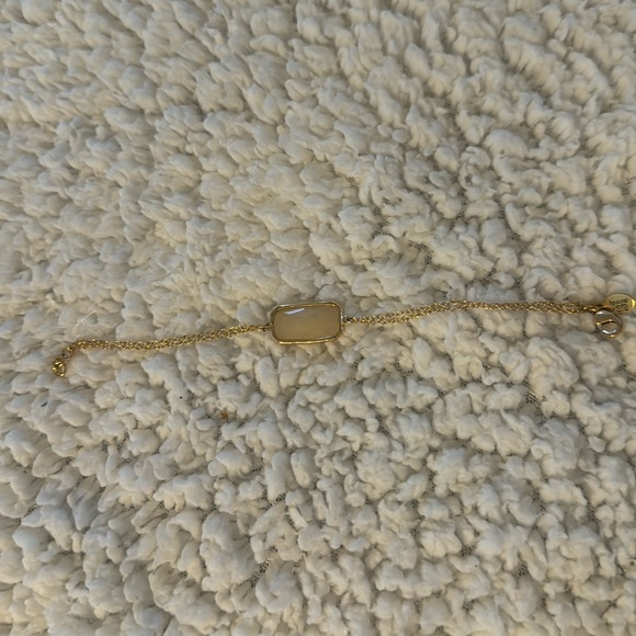 Dainty gold bracelet with pale pink stone - Picture 2 of 4